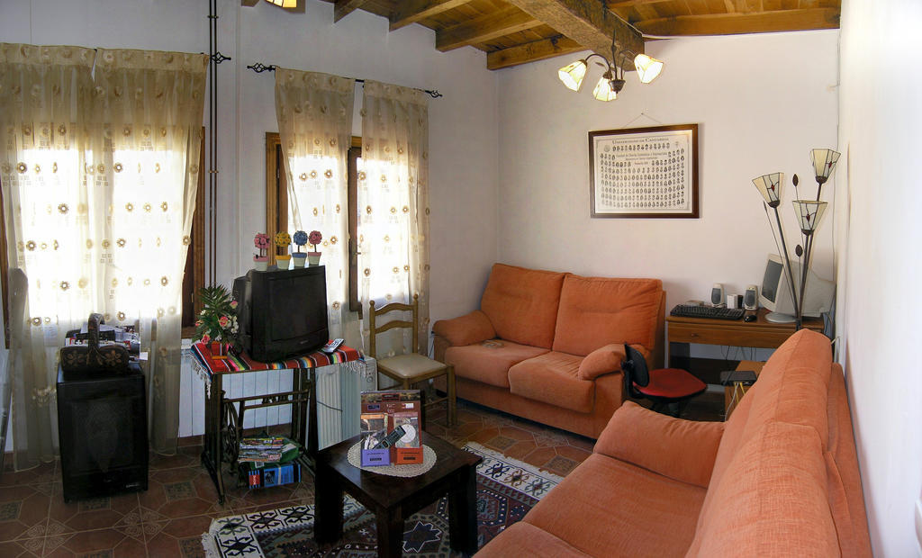 Hotel Casa Paulino Corrales De Buelna Exterior foto